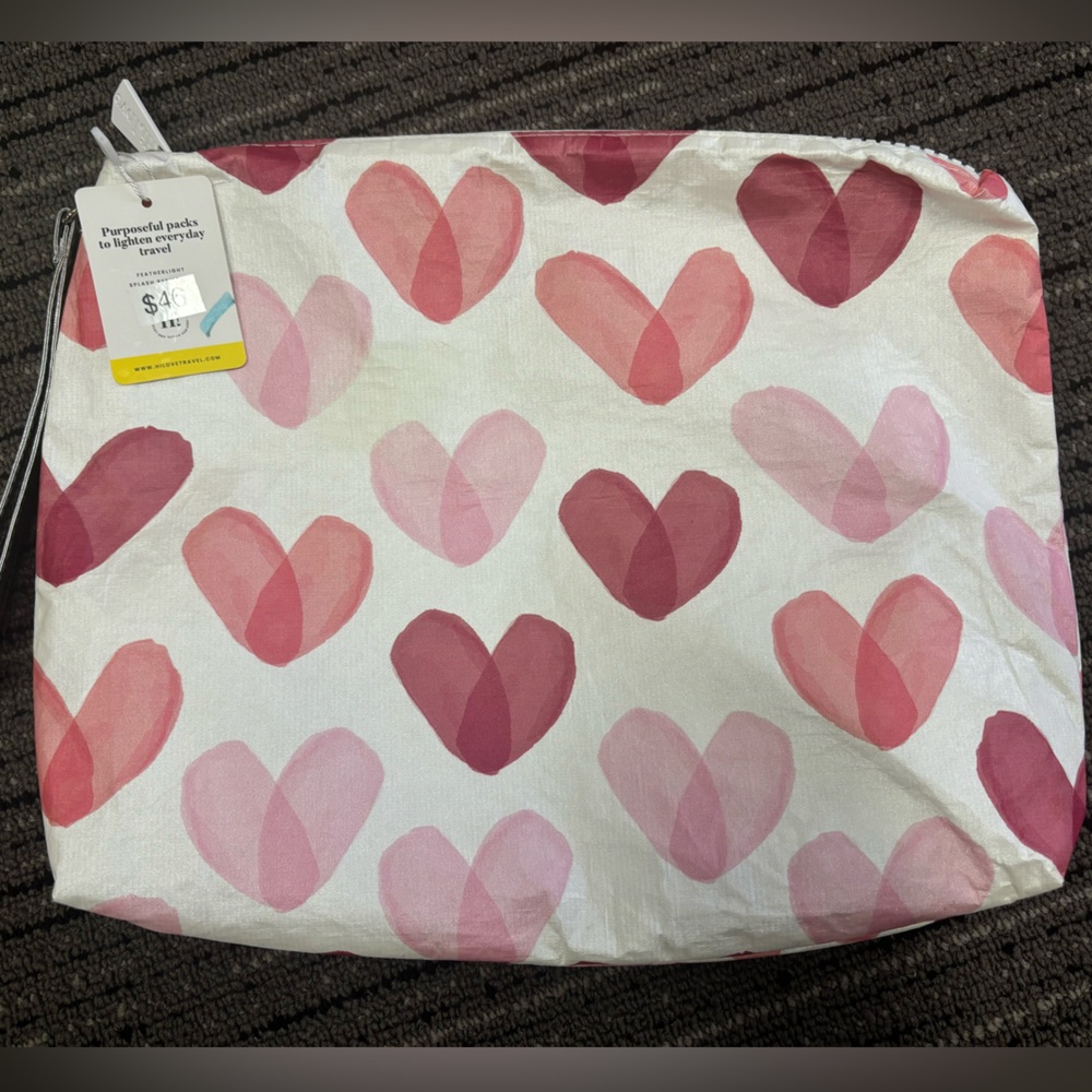 Hi Love Medium Water Resistant Zipper Pak